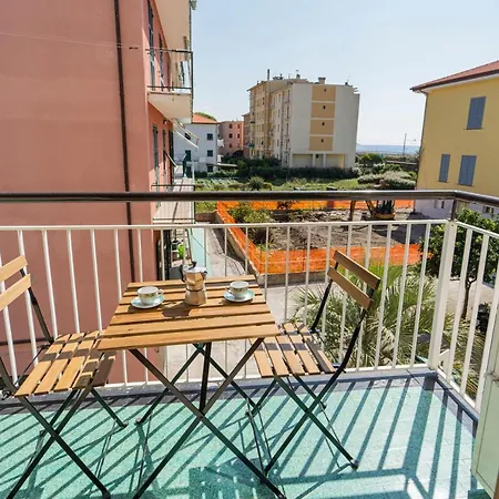Apartamento 194 - A Casa Di Andrea, Cavi Di A 80metri Dal Mare - Parcheggio Privato Solo Per Auto Di Dimensioni Ridotte O Moto *