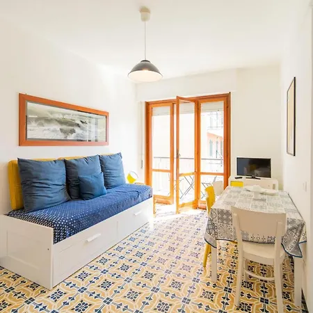 194 - A Casa Di Andrea, Cavi Di A 80metri Dal Mare - Parcheggio Privato Solo Per Auto Di Dimensioni Ridotte O Moto Appartement